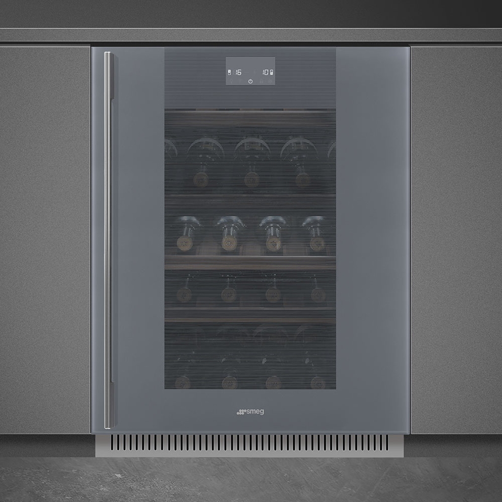 SMEG CVI138RWS2 Холодильный шкаф для вина встраиваемый, высота 82 см, петли справа